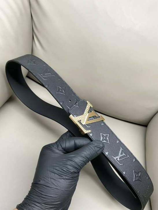 Picture of Louis Vuitton Belts _SKUfw207310884fw
